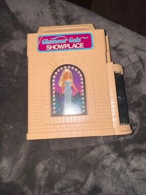 Vintage 1981 Kenner Glamour Gals Showplace Carrying Case 1981